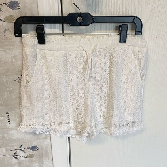 Maurices Lace croquet Boho shorts - Picture 1 of 7